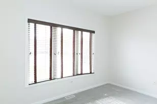 11432 Foxwoods Dr, Oak Lawn, IL 60453 - Photo 14