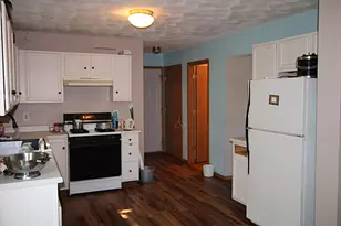 387 Shay Dr, Rockford, IL 61107 - Photo 6