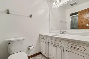 7758 Sequoia Ct, Orland Park, IL 60462 - Photo 14