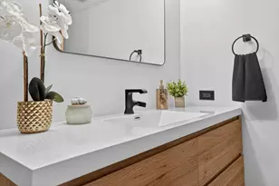 10571 Palos Pl, Palos Hills, IL 60465 - Photo 6