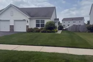 628 Florence St, Hampshire, IL 60140 - Photo 1