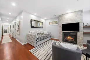 344 W Scott St, Chicago, IL 60610 - Photo 32