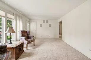 510 E 164th Pl, South Holland, IL 60473 - Photo 6