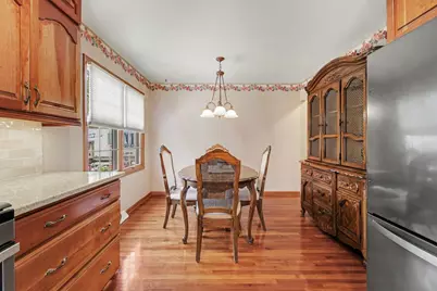 510 E 164th Place, South Holland, IL 60473 - Photo 8