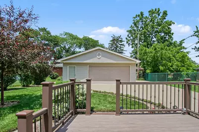 510 E 164th Place, South Holland, IL 60473 - Photo 2