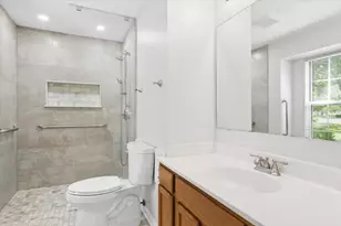 501 Grosse Pointe Cir, Vernon Hills, IL 60061 - Photo 16