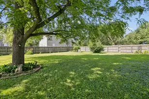51 West St, Union Hill, IL 60969 - Photo 18