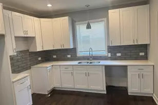 12410 S Stewart Ave, Chicago, IL 60628 - Photo 6
