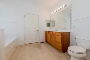 21243 Lily Lake Ln, Crest Hill, IL 60403 - Photo 14
