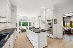 390 Hazel Ave, Highland Park, IL 60035 - Photo 10