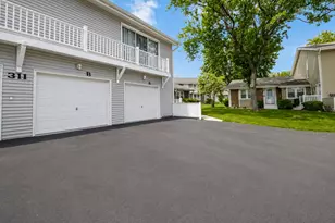 311 Milton Ct, Bloomingdale, IL 60108 - Photo 12