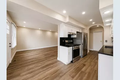 311 Milton Court #B, Bloomingdale, IL 60108 - Photo 4