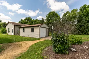 1712 Big Is Pkwy, Rock Island, IL 60201 - Photo 38