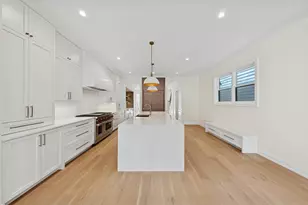 4616 N Claremont Ave, Chicago, IL 60625 - Photo 8