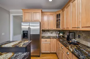 219 N Huffman St, Naperville, IL 60540 - Photo 10