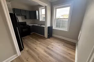 2144 S Gunderson Ave, Berwyn, IL 60402 - Photo 10