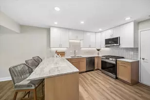 [Address not provided], Naperville, IL 60565 - Photo 10