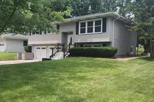 1240 Constellation Dr, Aurora, IL 60505 - Photo 1