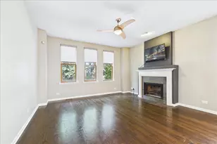 4315 N Richmond St, Chicago, IL 60618 - Photo 2