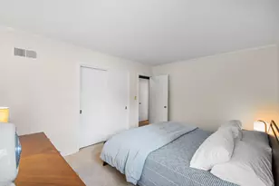 2662 Crawford Ave, Evanston, IL 60201 - Photo 14
