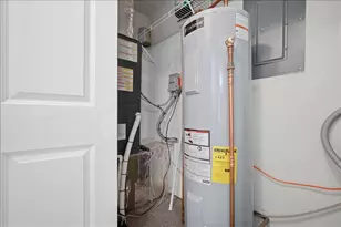 903 N Linden St, Normal, IL 61761 - Photo 16