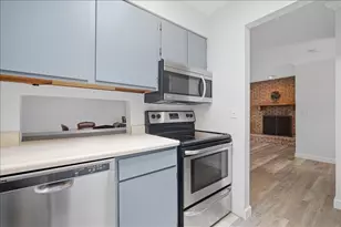 903 N Linden St, Normal, IL 61761 - Photo 10