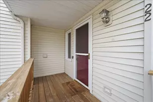 903 N Linden St, Normal, IL 61761 - Photo 2