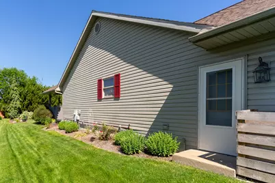 2738 Becker Drive, Peru, IL 61354 - Photo 2