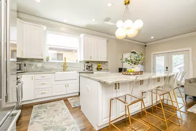 3238 N Pioneer Avenue, Chicago, IL 60634 - Photo 12
