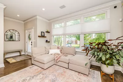 3238 N Pioneer Avenue, Chicago, IL 60634 - Photo 6
