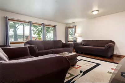 526 E Riverside Boulevard, Loves Park, IL 61111 - Photo 6
