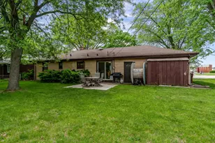 526 E Riverside Blvd, Loves Park, IL 61111 - Photo 26