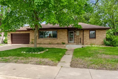 526 E Riverside Boulevard, Loves Park, IL 61111 - Photo 2