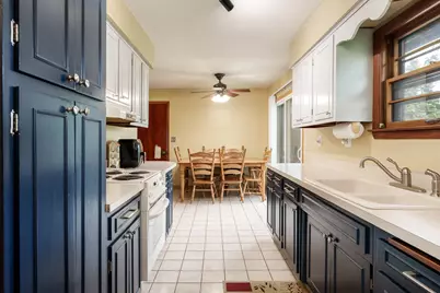 526 E Riverside Boulevard, Loves Park, IL 61111 - Photo 14