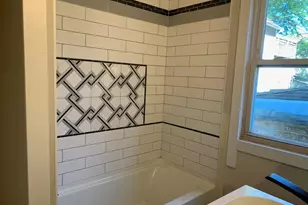 2418 N Washtenaw Ave, Chicago, IL 60647 - Photo 16