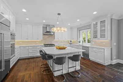 622 Innsbruck Court, Libertyville, IL 60048 - Photo 4