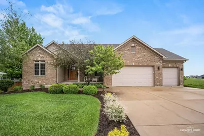 724 Emanuel Lane, Sycamore, IL 60178 - Photo 1