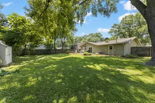2S603 Gray Ave, Lombard, IL 60148 - Photo 24