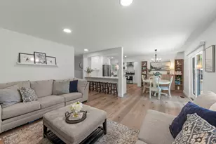 2S603 Gray Ave, Lombard, IL 60148 - Photo 6