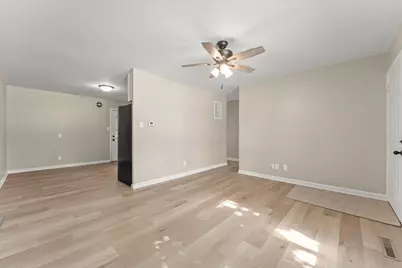 1615 S Mattis Avenue, Champaign, IL 61821 - Photo 6
