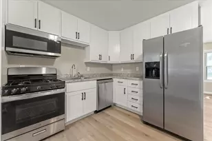 1615 S Mattis Ave, Champaign, IL 61821 - Photo 12