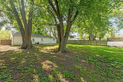 1615 S Mattis Avenue, Champaign, IL 61821 - Photo 26