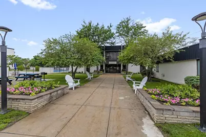9737 N Fox Glen Drive #2M, Niles, IL 60714 - Photo 14