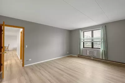 9737 N Fox Glen Drive #2M, Niles, IL 60714 - Photo 6