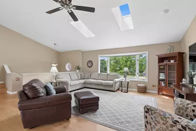 805 Amber Lane, Lake Villa, IL 60046 - Photo 8
