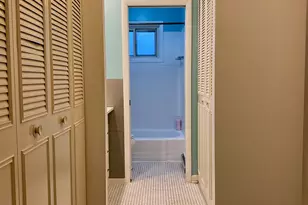 6359 N Ridge Ave, Chicago, IL 60660 - Photo 18