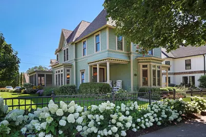 920 Geneva Street, Lake Geneva, WI 53147 - Photo 1