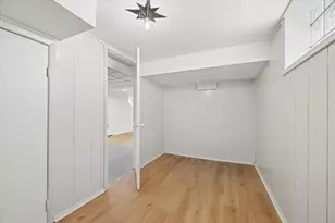 10141 S Rhodes Ave, Chicago, IL 60628 - Photo 12