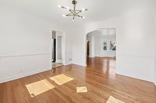 10141 S Rhodes Ave, Chicago, IL 60628 - Photo 6