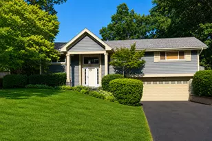 781 Shag Bark Ln, Deerfield, IL 60015 - Photo 1